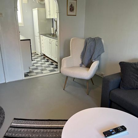 Lite Hus Med Egen Inngang - Sentral Beliggenhet Haugesund Buitenkant foto