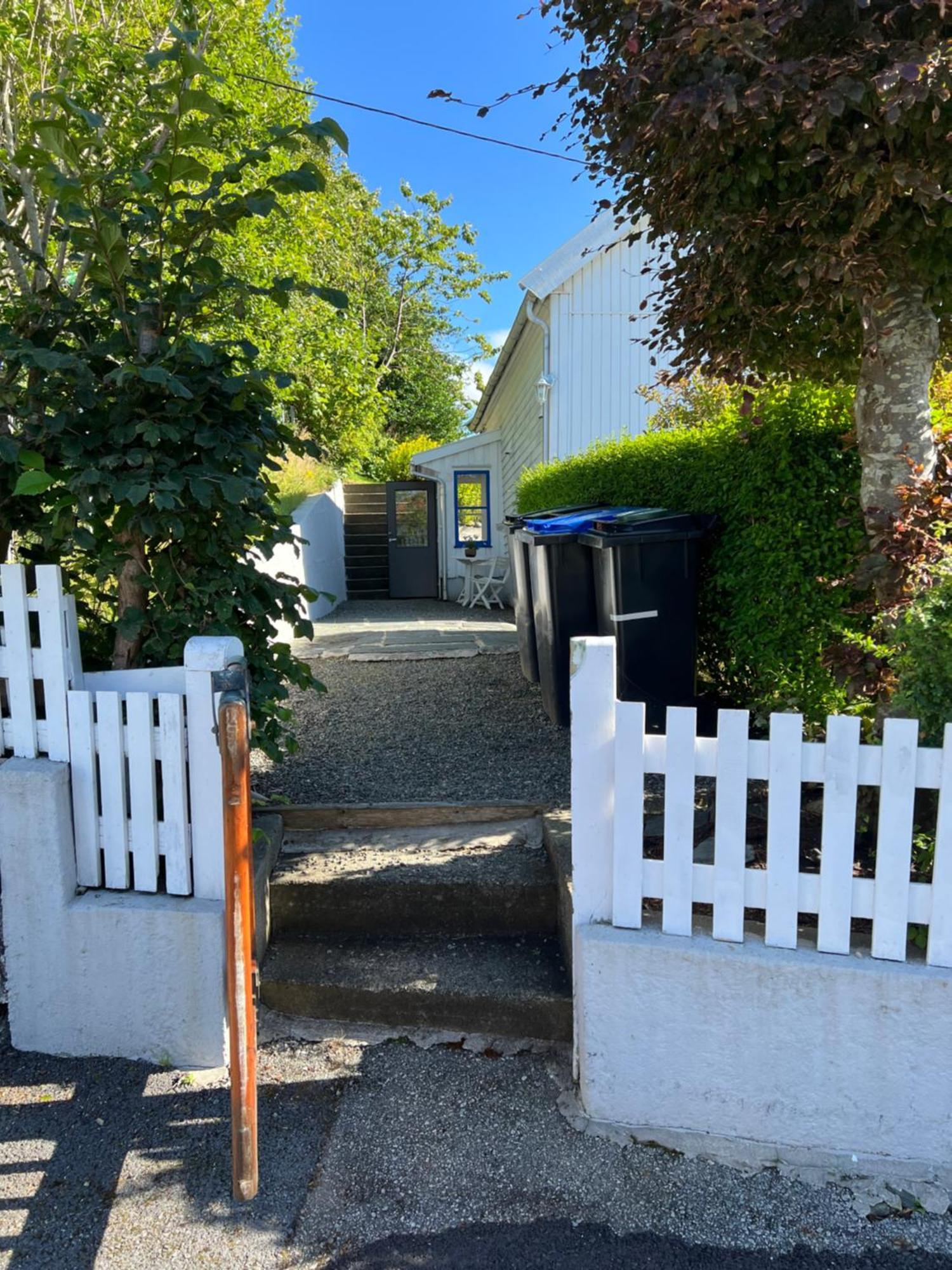 Lite Hus Med Egen Inngang - Sentral Beliggenhet Haugesund Buitenkant foto