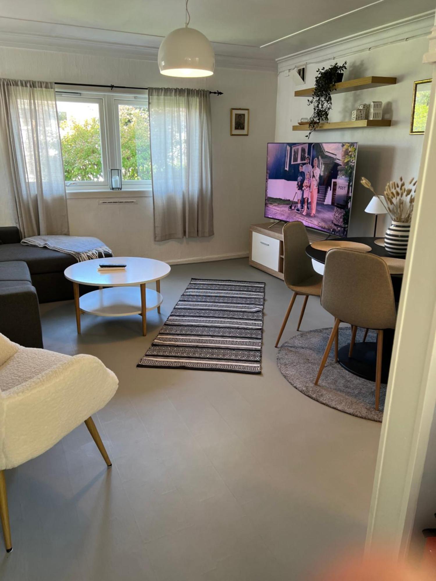 Lite Hus Med Egen Inngang - Sentral Beliggenhet Haugesund Buitenkant foto