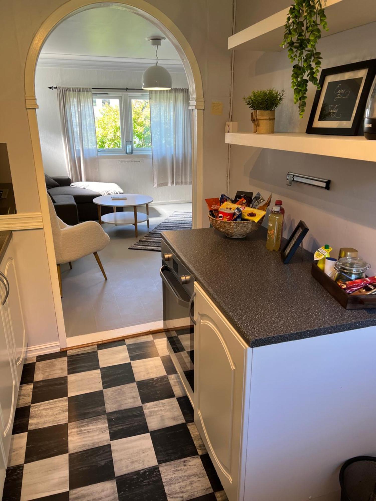 Lite Hus Med Egen Inngang - Sentral Beliggenhet Haugesund Buitenkant foto