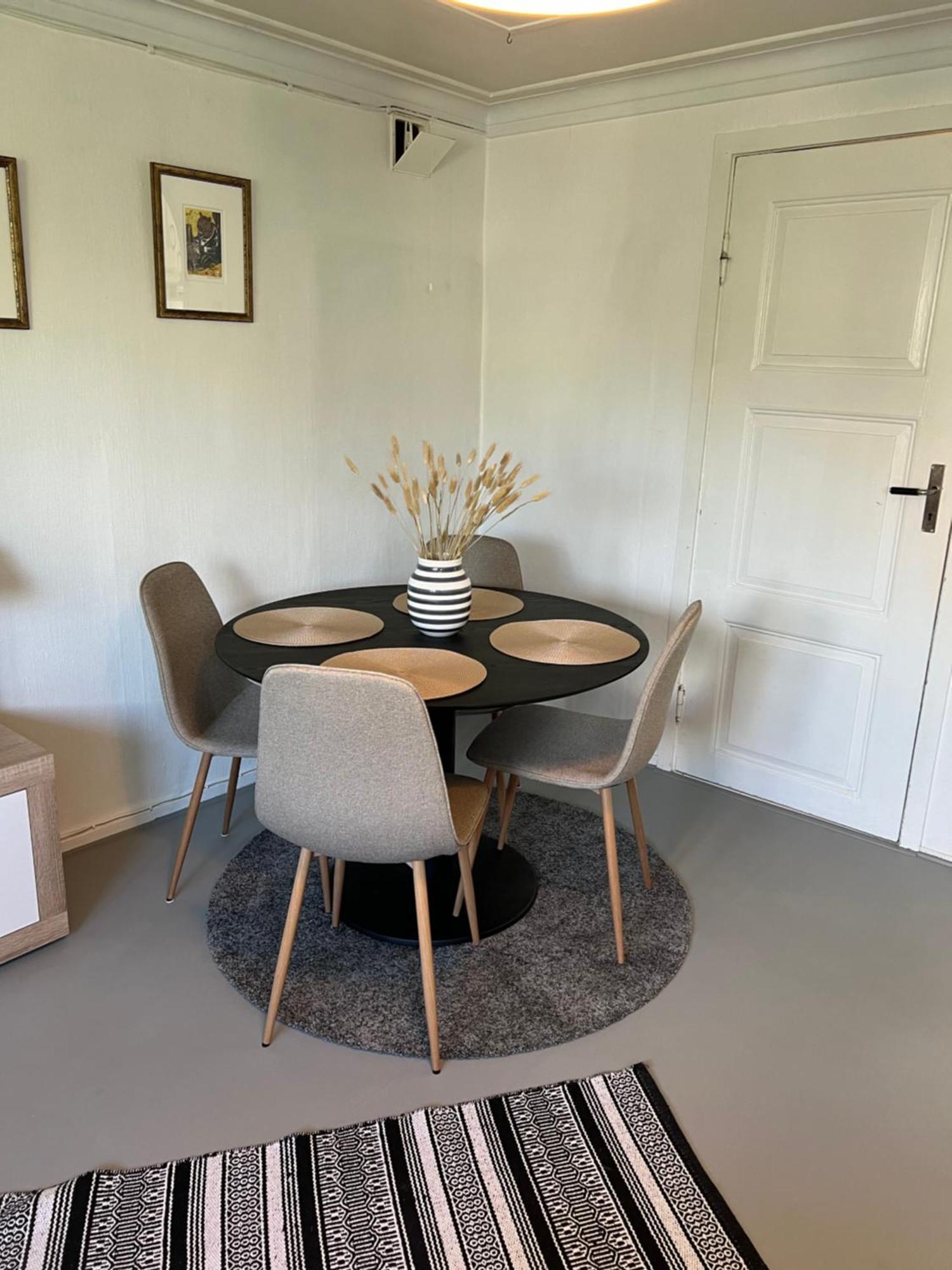Lite Hus Med Egen Inngang - Sentral Beliggenhet Haugesund Buitenkant foto